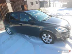 Czarny Używany 2009 Kia Ceed Hatchback | 18 300 zł (Uczciwa cena)