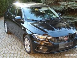 Czarny (metalik) Używany 2017 Fiat Tipo Lounge Hatchback | 33 900 zł (Super Cena)