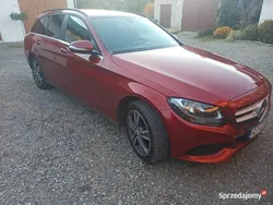 Bordowy Używany 2015 Mercedes C200 Sedan/Limuzyna | 46 000 zł (Uczciwa cena)