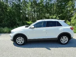 Biały Używany 2018 VW T-Roc SUV | 75 000 zł (Uczciwa cena)