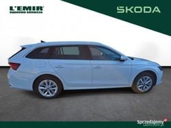 Biały Nowe 2025 Skoda Octavia Selection Kombi | 149 000 zł (Uczciwa cena)