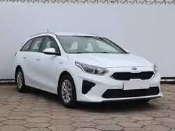 Biały Używany 2019 Kia Ceed Kombi | 46 499 zł (Dobra cena)