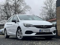 Biały (metalik) Używany 2021 Opel Astra Kombi | 29 980 zł (Super Cena)
