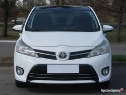 Biały Używany 2013 Toyota Verso Minivan | 38 999 zł (Uczciwa cena)