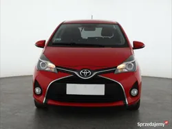 Czerwony Używany 2016 Toyota Yaris Hatchback | 36 999 zł (Uczciwa cena)