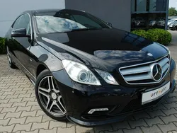 Czarny (metalik) Używany 2011 Mercedes E350 Coupe | 43 900 zł