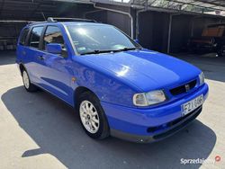 Niebieski Używany 1999 Seat Cordoba Kombi | 4900 zł