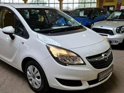 Biały Używany 2014 Opel Meriva Minivan | 29 900 zł (Uczciwa cena)