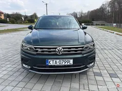 Zielony Używany 2017 VW Tiguan Sportline SUV | 89 900 zł (Dość drogi)