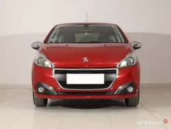 Czerwony Używany 2017 Peugeot 208 Hatchback | 30 999 zł (Uczciwa cena)
