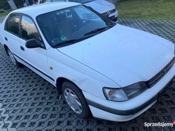Biały Używany 1993 Toyota Carina Sedan/Limuzyna | 3800 zł