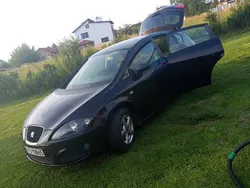 Czarny Używany 2009 Seat Leon Hatchback | 15 800 zł (Uczciwa cena)