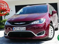 Bordowy (metalik) Używany 2019 Chrysler Pacifica SUV | 84 900 zł (Super Cena)