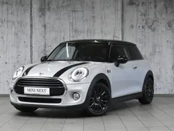 White silver metallic metalizowany Używany 2017 Mini Cooper Hatch Hatchback | 64 800 zł (Super Cena)