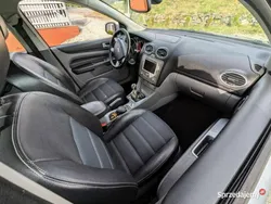 Srebrny Używany 2009 Ford Focus Hatchback | 14 900 zł