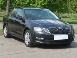 Czarny Używany 2019 Skoda Octavia Hatchback | 37 999 zł (Dobra cena)