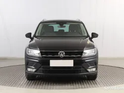 Czarny Używany 2016 VW Tiguan SUV | 72 999 zł (Dość drogi)