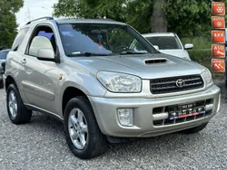Żółtozłoty Używany 2003 Toyota RAV4 SUV | 13 700 zł (Uczciwa cena)
