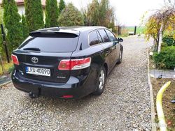 Czarny Używany 2009 Toyota Avensis Kombi | 12 900 zł