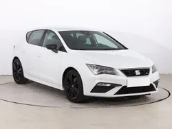 Biały Używany 2017 Seat Leon Hatchback | 49 999 zł (Uczciwa cena)