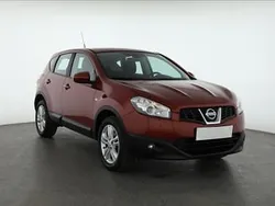 Czerwony Używany 2012 Nissan Qashqai SUV | 35 999 zł (Uczciwa cena)