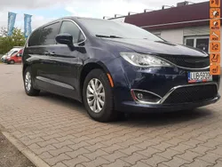 Granatowy Używany 2020 Chrysler Pacifica SUV | 83 900 zł (Super Cena)