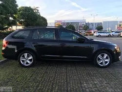 Czarny Używany 2017 Skoda Octavia Style Sedan/Limuzyna | 40 000 zł (Dobra cena)