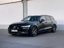 Czarny Używany 2020 Volvo V60 Kombi | 159 000 zł