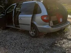 Srebrny Używany 2003 Dodge Grand Caravan Minivan | 5500 zł