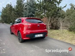 Bordowy Używany 2015 Kia Rio Hatchback | 34 500 zł (Uczciwa cena)