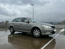 Brązowobeżowy Używany 2009 Skoda Octavia Hatchback | 10 000 zł (Uczciwa cena)