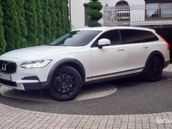 Biały Używany 2017 Volvo V90 CC Kombi | 92 900 zł (Uczciwa cena)