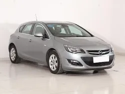 Srebrny Używany 2015 Opel Astra Hatchback | 32 499 zł (Uczciwa cena)