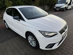 Biały Używany 2017 Seat Ibiza Hatchback | 15 900 zł