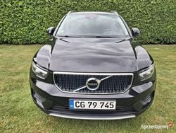 Czarny Używany 2019 Volvo XC40 SUV | 78 900 zł (Uczciwa cena)