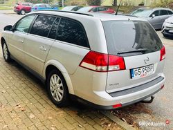 Srebrny Używany 2007 Opel Vectra Kombi | 3250 zł (Dobra cena)