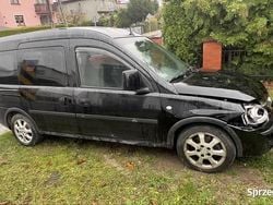 Czarny Używany 2005 Opel Combo Sedan/Limuzyna | 2600 zł