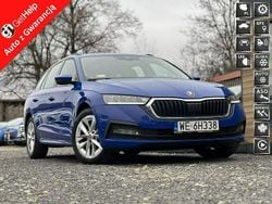 Niebieski Używany 2022 Skoda Octavia Kombi | 59 890 zł (Uczciwa cena)