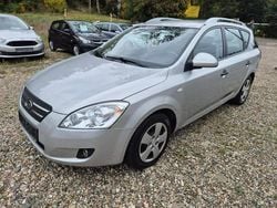 Srebrny (metalik) Używany 2008 Kia Ceed 2 Kombi | 6900 zł (Super Cena)