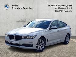 Alpine white 3 Używany 2019 BMW 320 Advantage Sedan/Limuzyna | 109 900 zł (Uczciwa cena)