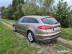 Złoty Używany 2019 Ford Mondeo Kombi | 62 900 zł (Uczciwa cena)
