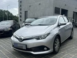 Srebrny Używany 2016 Toyota Auris Kombi | 38 000 zł (Dobra cena)
