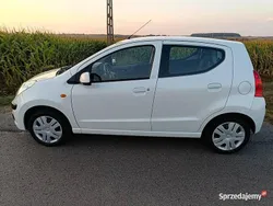 Biały Używany 2010 Nissan Pixo Hatchback | 12 900 zł