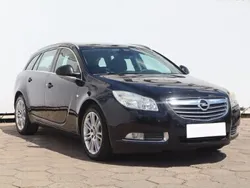 Czarny Używany 2009 Opel Insignia Hatchback | 23 499 zł (Dość drogi)