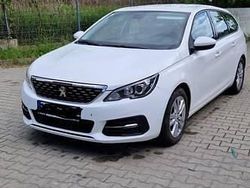 Biały Używany 2019 Peugeot 308 Kombi | 39 000 zł (Dobra cena)
