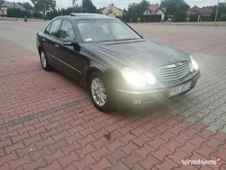 Używany 2003 Mercedes E220 | 18 900 zł
