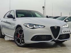 Lakier metalizowany biały moonlight grey Nowe 2025 Alfa Romeo Giulia Veloce Sedan/Limuzyna | 230 940 zł (Uczciwa cena)