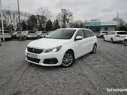 Biały Używany 2021 Peugeot 308 Allure Kombi | 43 100 zł (Dobra cena)