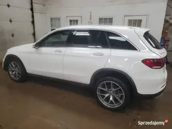 Biały Używany 2022 Mercedes GLC300 SUV | 79 800 zł