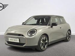 Melting silver iii metalizowany Używany 2024 Mini Cooper SE Hatchback | 136 400 zł (Super Cena)